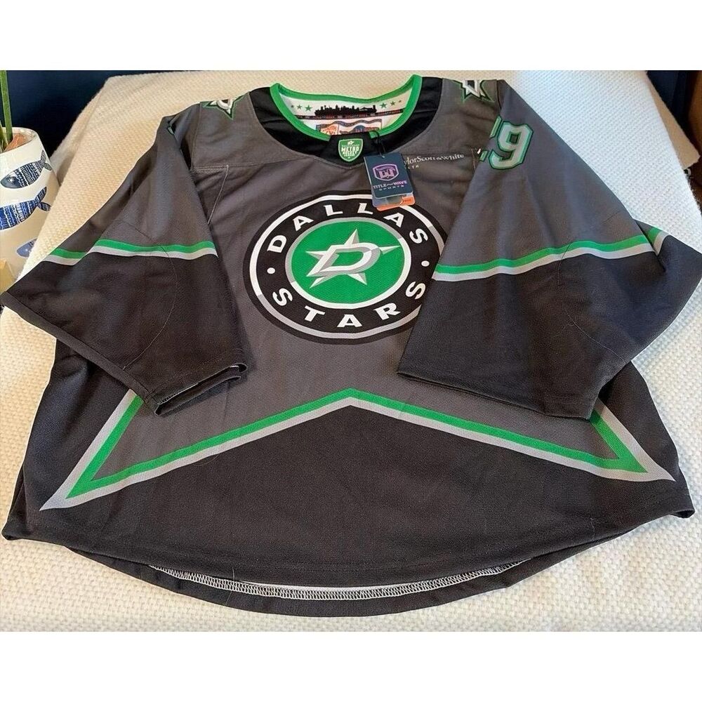 Dallas Stars Youth Jersey L/XL nwt